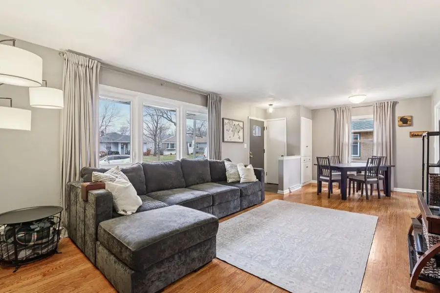 5405 N Lydell AVENUE, Glendale, WI 53217 - Image #2