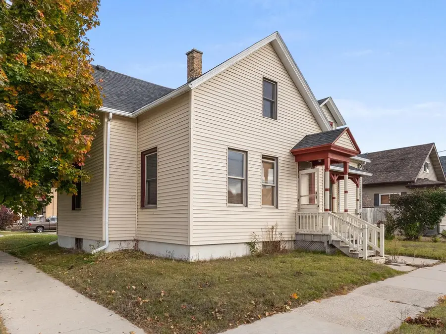 1816 Wollmer STREET, Manitowoc, WI 54220 - Image #2