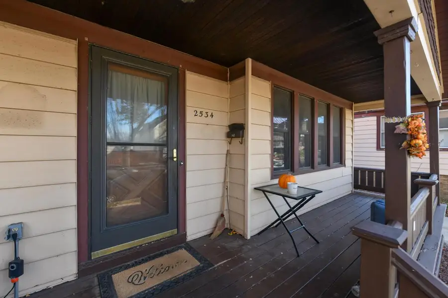 2534 S Brisbane AVENUE, Milwaukee, WI 53207 - Image #2