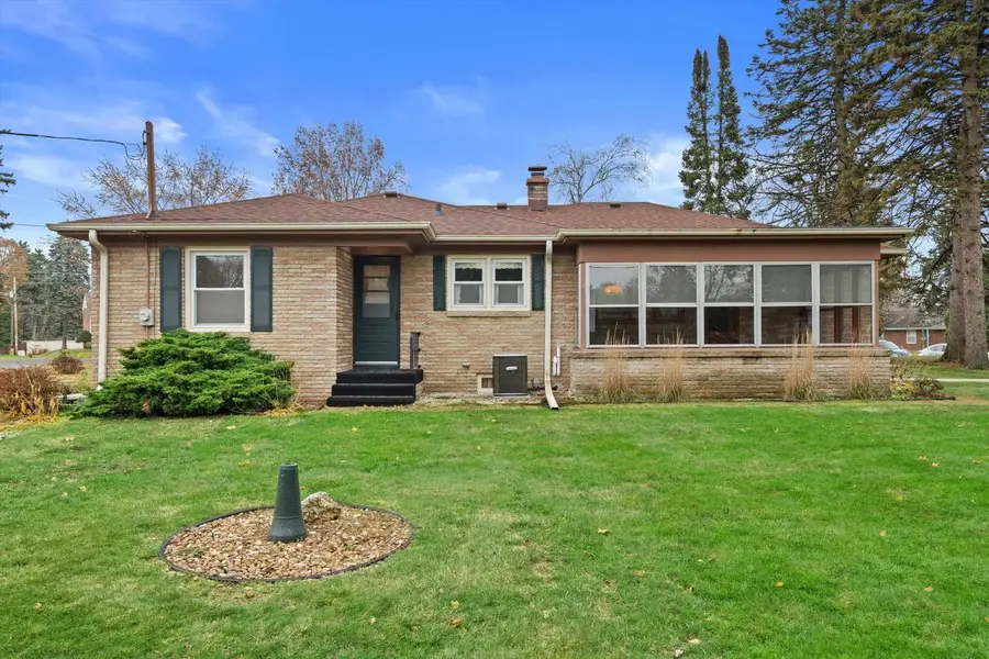 3410 N Elmwood DRIVE, Elmwood Park, WI 53405 - Image #3