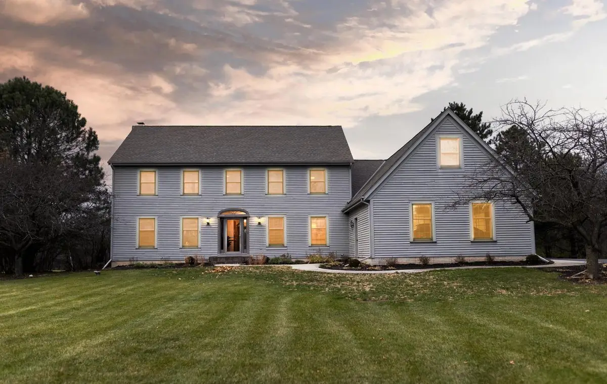 S50W23510 Woodchuck LANE, Waukesha, WI 53189 - #1