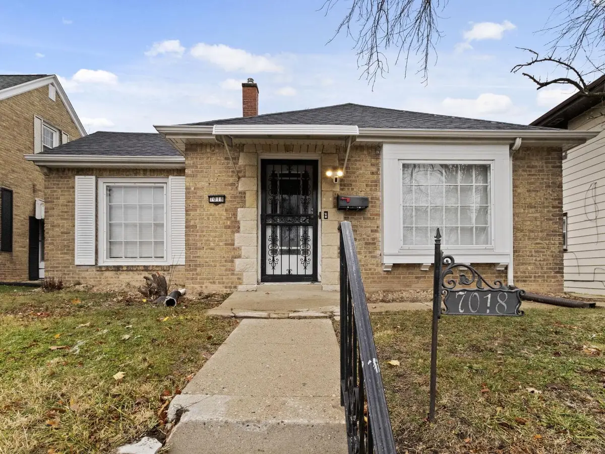 7018 W Hampton AVENUE, Milwaukee, WI 53218 - Image #1