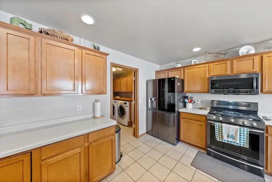 814 Chisholm LANE, Port Washington, WI 53074 - Image #2