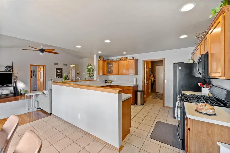 814 Chisholm LANE, Port Washington, WI 53074 - Image #3