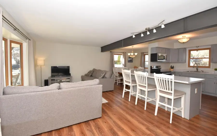 N114W15166 Vicksburg AVENUE, Germantown, WI 53022 - Image #3