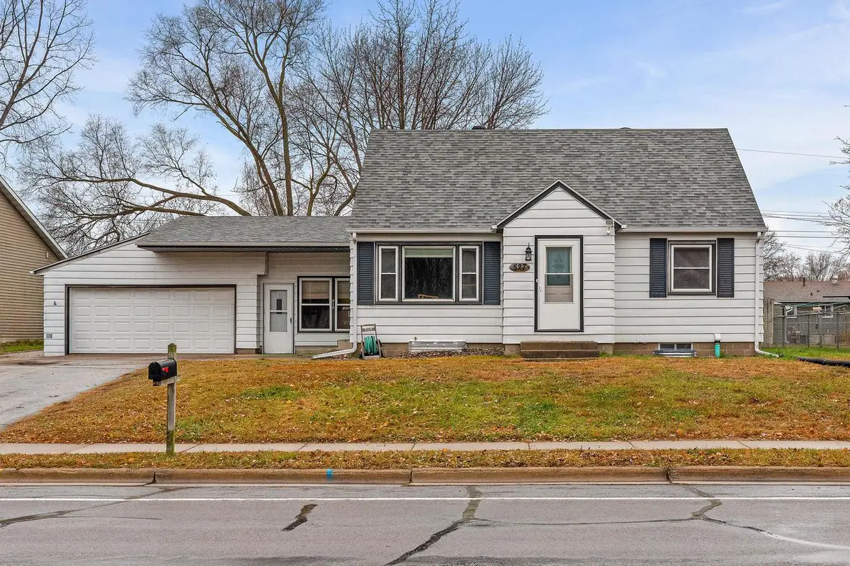 527 Sand Lake ROAD, Onalaska, WI 54650 - Image #1