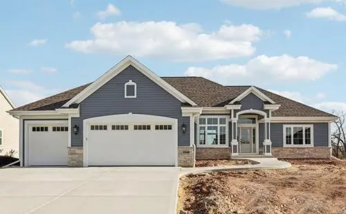 1940 N Creek DRIVE #Lt111, Grafton, WI 53024