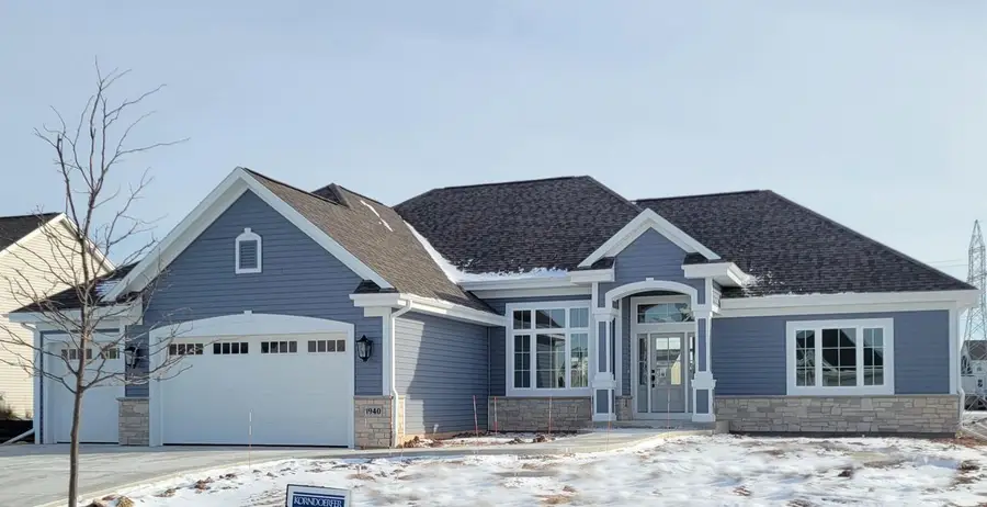 1940 N Creek DRIVE #Lt111, Grafton, WI 53024 - Image #2