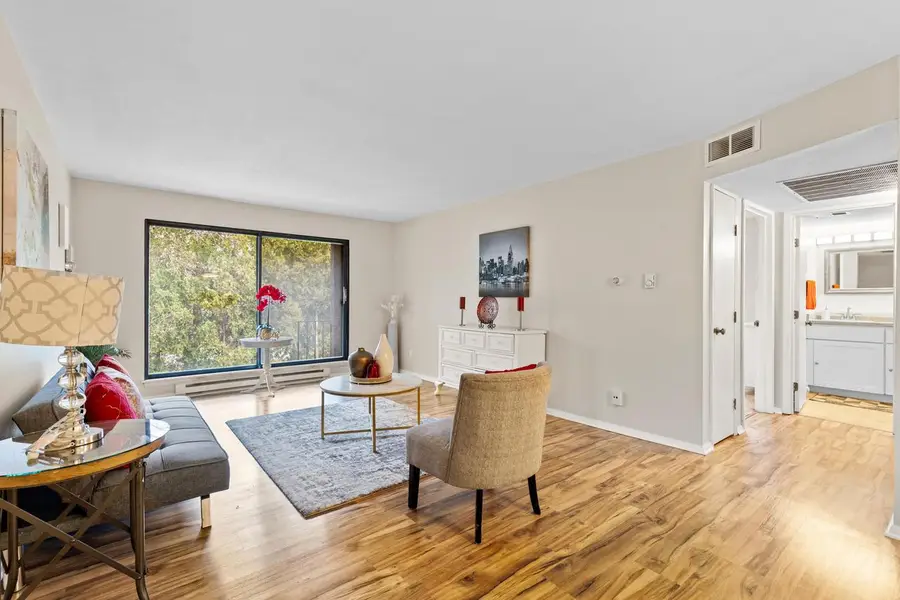 9340 W Forest Home AVENUE #1, Milwaukee, WI 53228 - Image #3