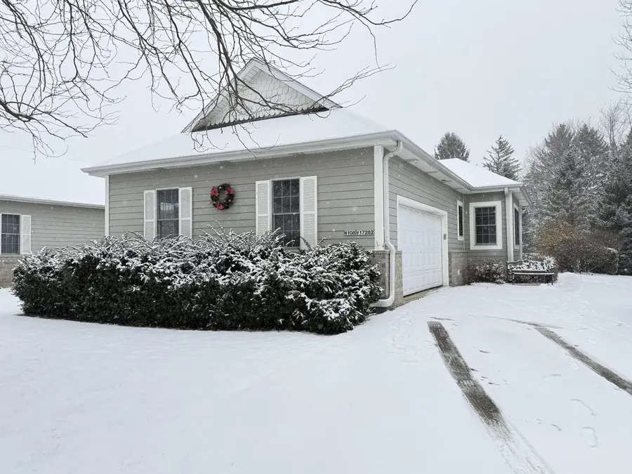 N108W17282 Lilac LANE, Germantown, WI 53022 - Image #2