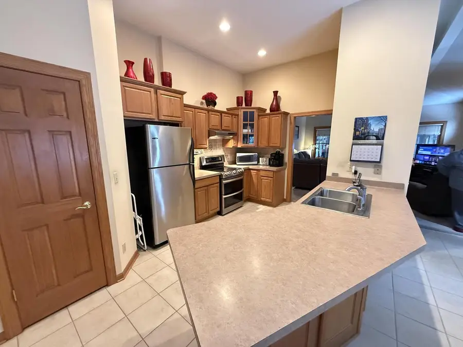 N108W17282 Lilac LANE, Germantown, WI 53022 - Image #3
