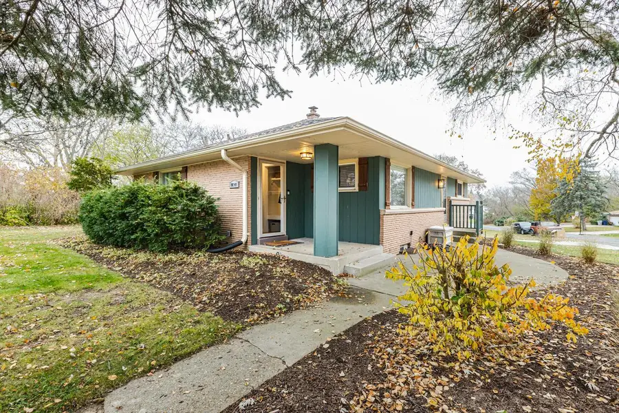 10341 W Vera AVENUE, Milwaukee, WI 53224 - Image #2