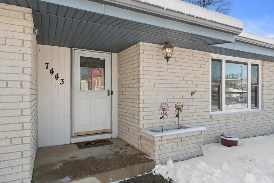 7443 Blackhawk DRIVE, Racine, WI 53402 - Image #3