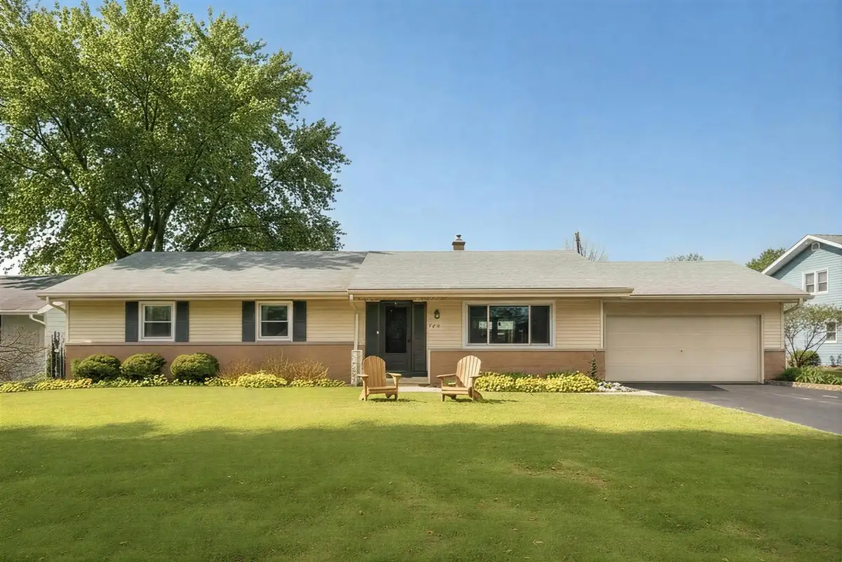 1213 W Glen River ROAD, Glendale, WI 53217 - Image #1