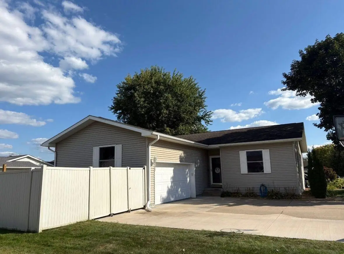 137 Acorn LANE, West Salem, WI 54669 - Image #1