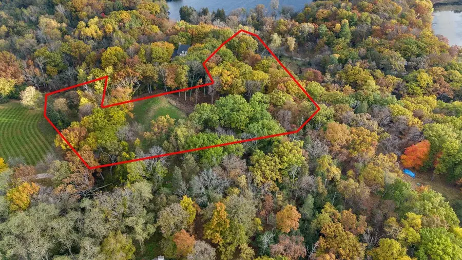 6644 N SHAWMOORS DRIVE, Hartland, WI 53029 - Image #3