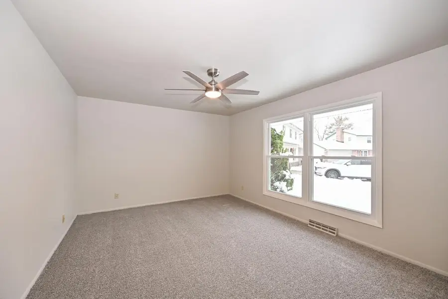 15199 W Fenway COURT, New Berlin, WI 53151 - Image #3