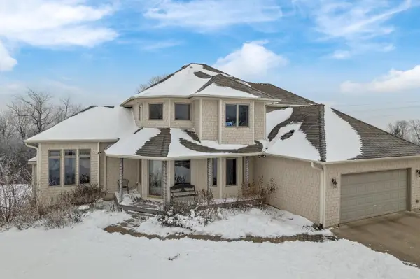 N2256 Briarwood AVENUE, La Crosse, WI 54601