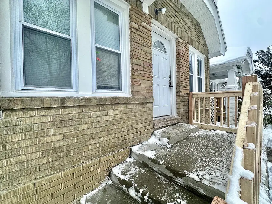 4554 N 37th STREET, Milwaukee, WI 53209 - Image #3