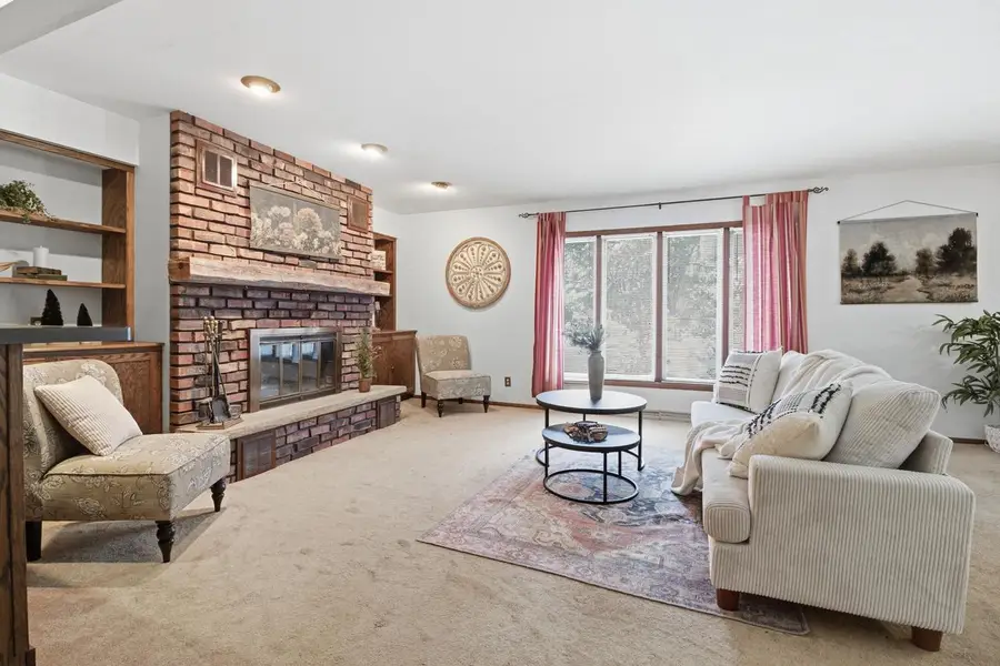 1325 Stirling COURT, West Bend, WI 53095 - Image #2