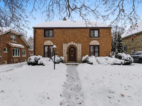 1025 N 15th STREET, Manitowoc, WI 54220