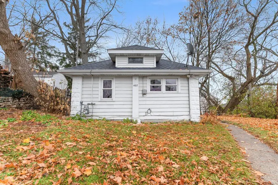 407 Greenwood AVENUE, Waukesha, WI 53188 - Image #2