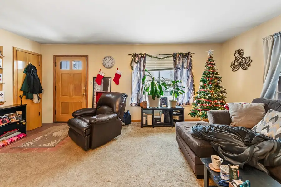 5607 W Wisconsin AVENUE #5609, Milwaukee, WI 53213 - Image #2