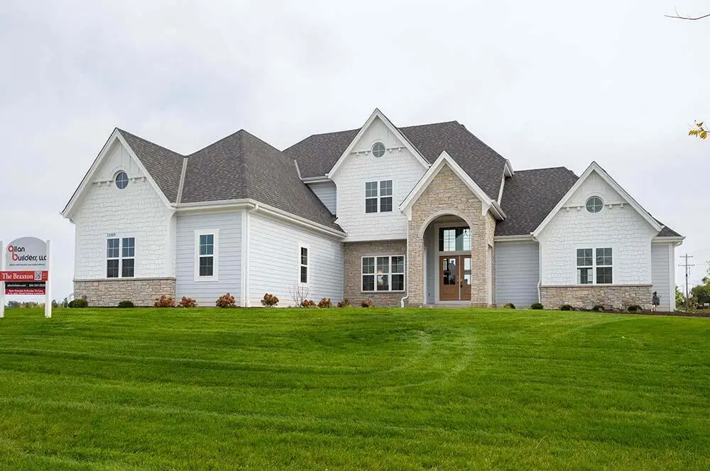 12810 Bluejay LANE, Mequon, WI 53097 - Image #1