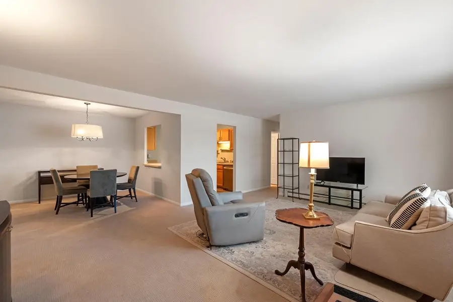 149 Linden LANE #2, Thiensville, WI 53092 - Image #2