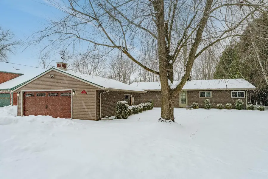 6770 Lee Harbor LANE, Oshkosh, WI 54902 - Image #2