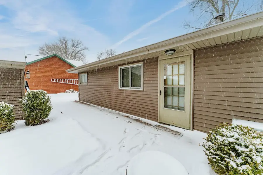 6770 Lee Harbor LANE, Oshkosh, WI 54902 - Image #3