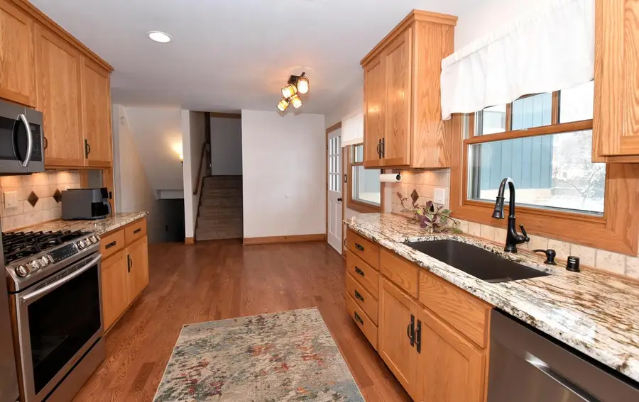 631 Hialeah DRIVE, Racine, WI 53402 - Image #3