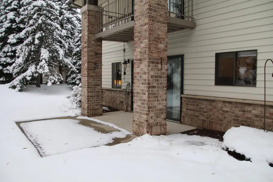500 W Bender ROAD #46, Glendale, WI 53217 - Image #3