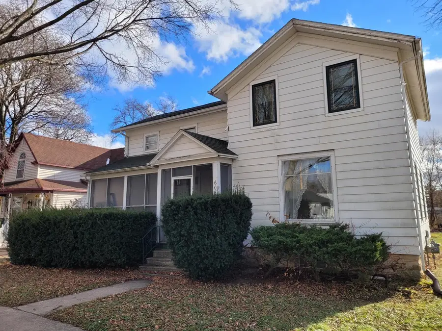 608 E Washington STREET, Delavan, WI 53115 - Image #2