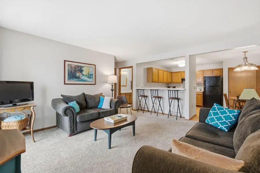 4821 Easy STREET #Unit 5, Hartland, WI 53029 - Image #2