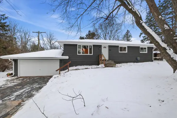 W179 Madison AVENUE, Oconomowoc, WI 53066