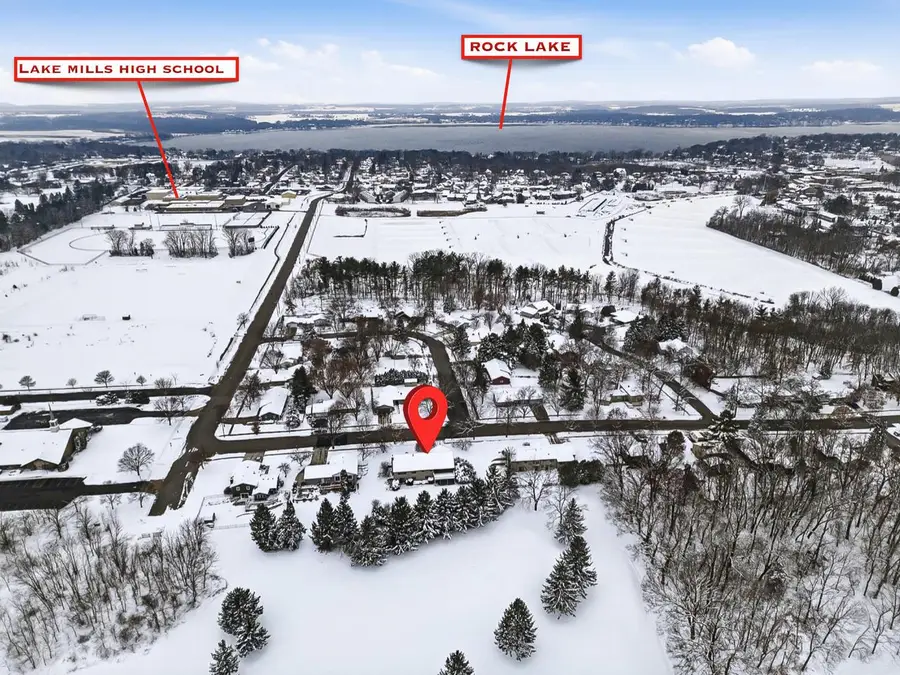 404 Grove Street, Lake Mills, WI 53551 - Image #3