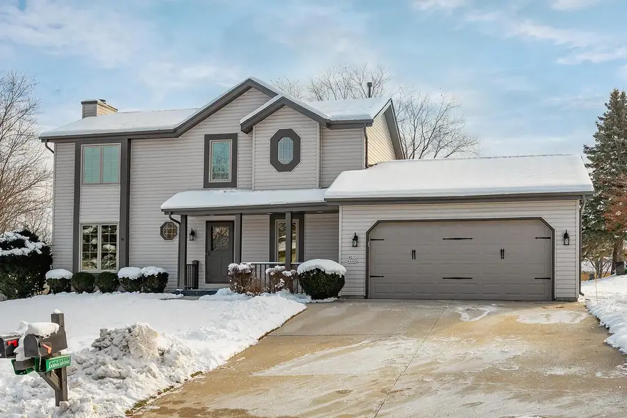 W233N6950 Salem DRIVE, Sussex, WI 53089 - Image #2