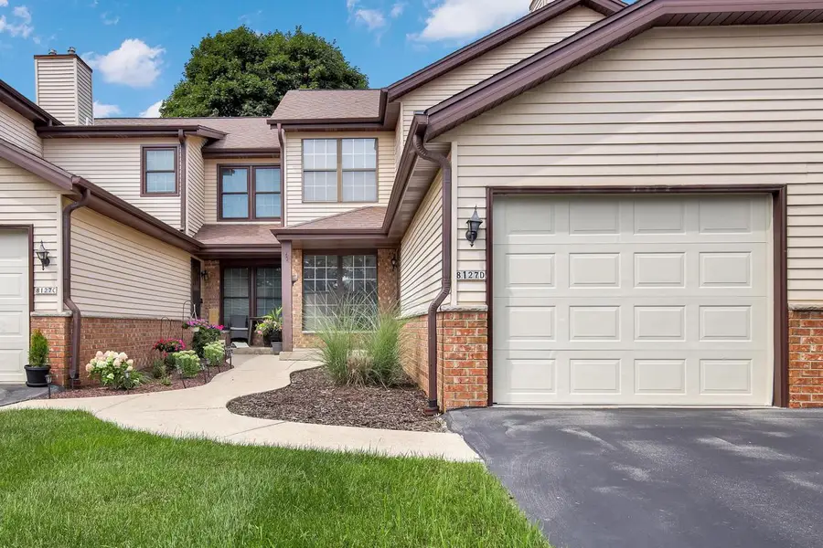 8127 S Legend DRIVE #D, Franklin, WI 53132 - Image #2