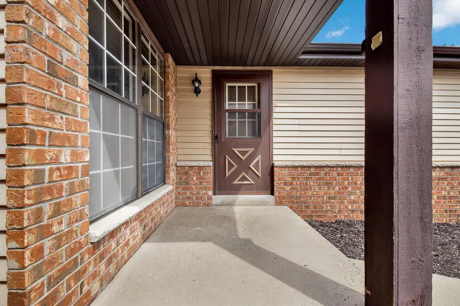 8127 S Legend DRIVE #D, Franklin, WI 53132 - Image #3