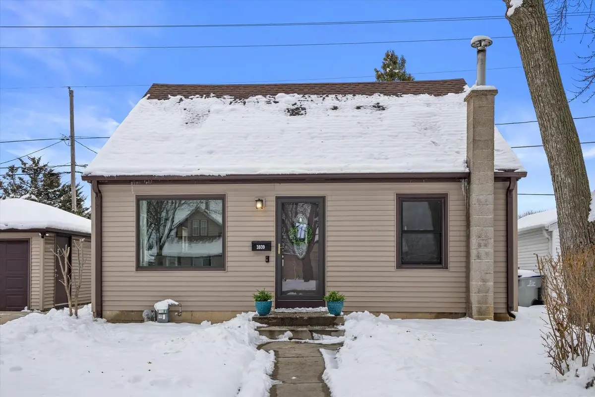 3939 S 5th PLACE, Milwaukee, WI 53207 - Image #1