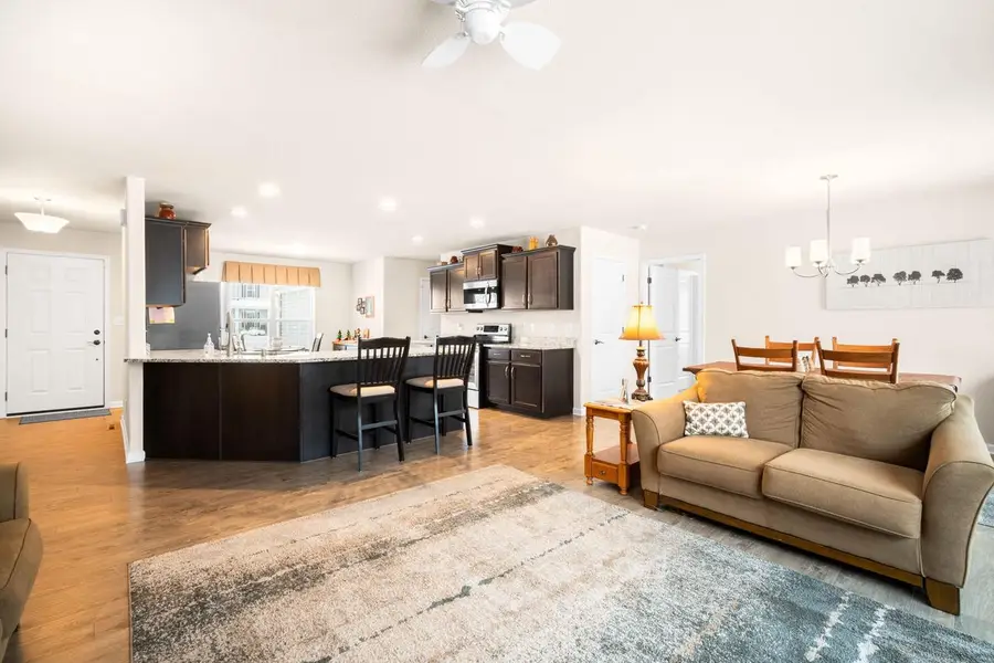 W207N17371 Parkview DRIVE, Jackson, WI 53037 - Image #3