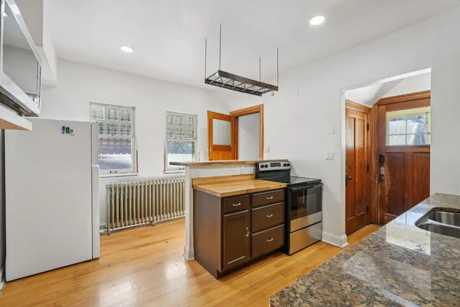 1311 S Layton BOULEVARD, Milwaukee, WI 53215 - Image #2