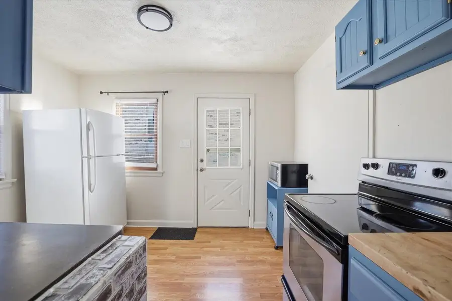 2934 S 92nd STREET, West Allis, WI 53227 - Image #3