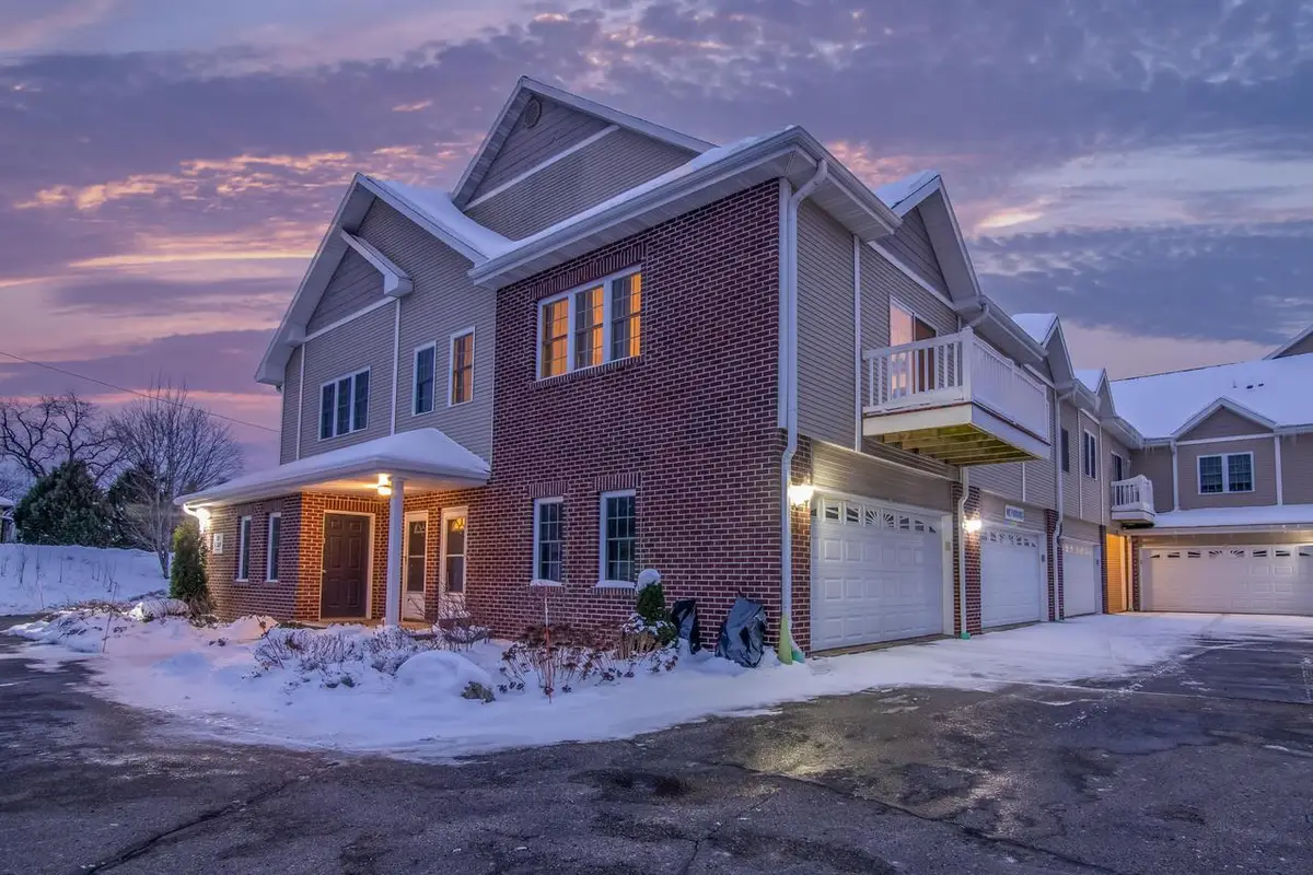 327 E Clay STREET #21, Whitewater, WI 53190 - Image #1