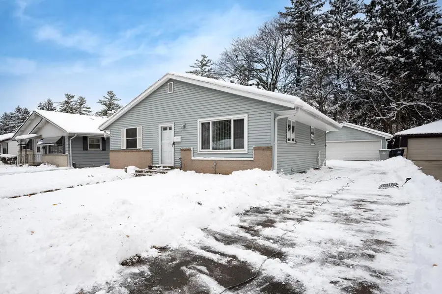 4640 W Brentwood COURT, Milwaukee, WI 53223 - Image #2