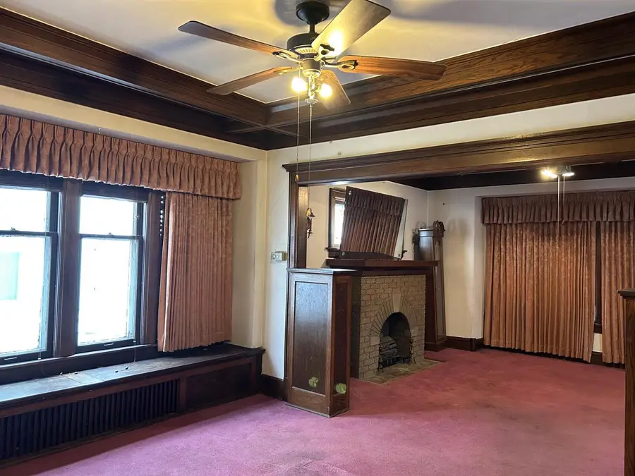 2206 W Keefe AVENUE, Milwaukee, WI 53206 - Image #2