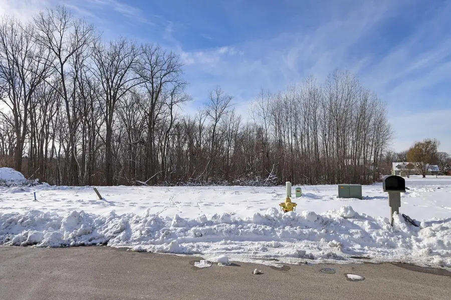 727 BROOKVIEW COURT, Racine, WI 53402 - Image #2