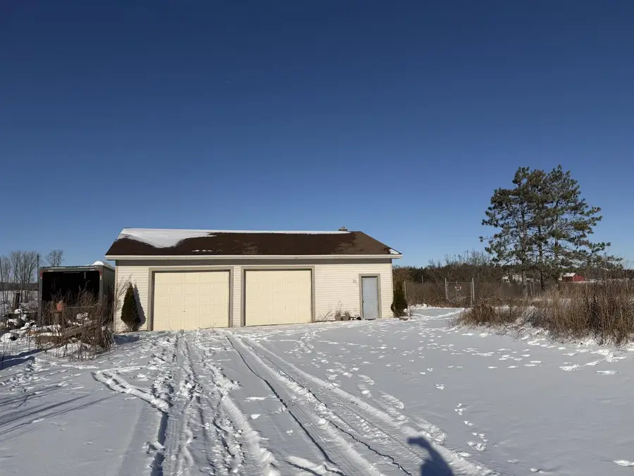 4215 Hill ROAD, Greenleaf, WI 54126 - Image #3