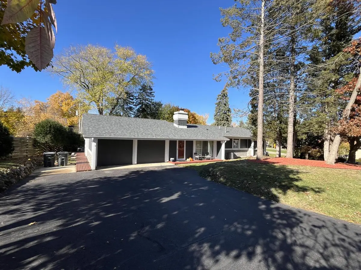 12102 220th AVENUE, Bristol, WI 53104 - Image #1